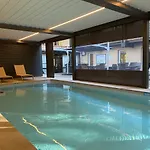 Enzo Diane - Logis מלון אמנוויל