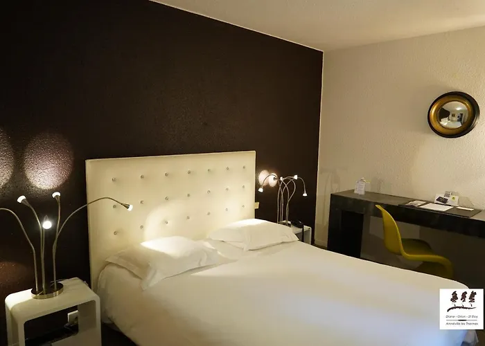 Enzo Diane - Logis 호텔